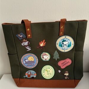 💚LOUNGEFLY-  Peanuts Snoopy Beagle Scouts Patch Tote – BoxLunch Exclusive